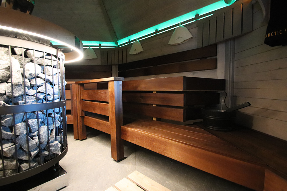 Hut saunas and saunas combined with grill hut